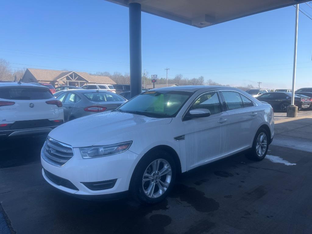 2016 Ford Taurus SEL FWD's photo