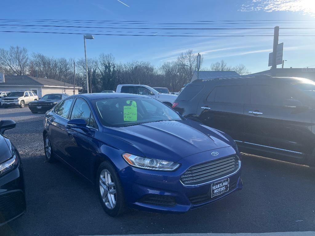 2014 Ford Fusion SE's photo