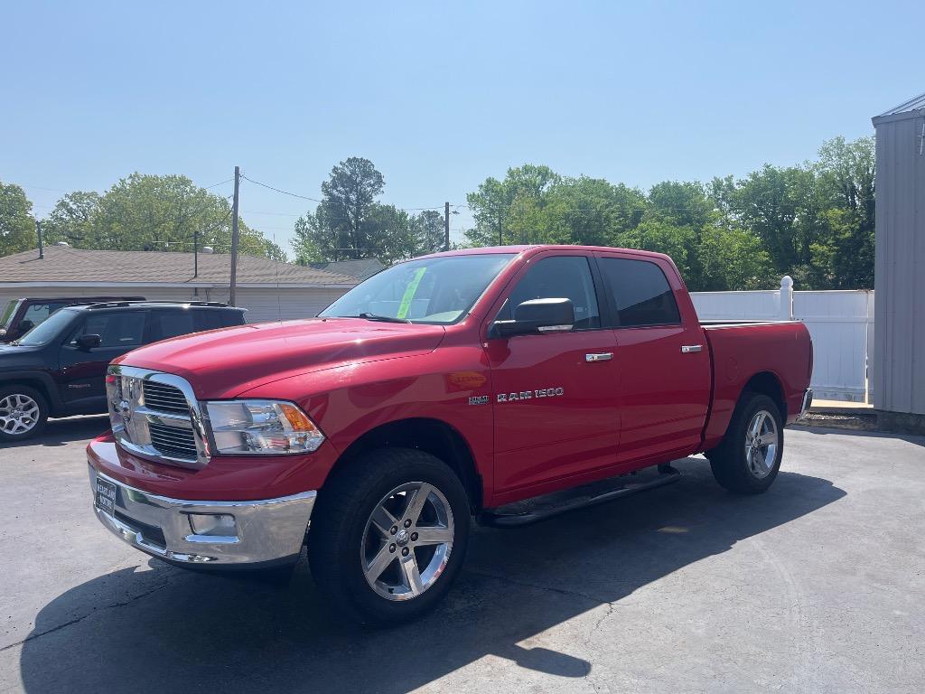 2012 RAM 1500 SLT 4x4 Crew Cab's photo