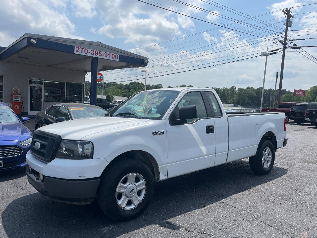 2005 Ford F-150 XLT Regular Cab 126-in Styleside's photo