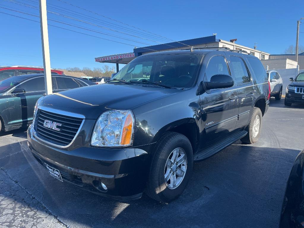 2012 GMC Yukon SLE's photo