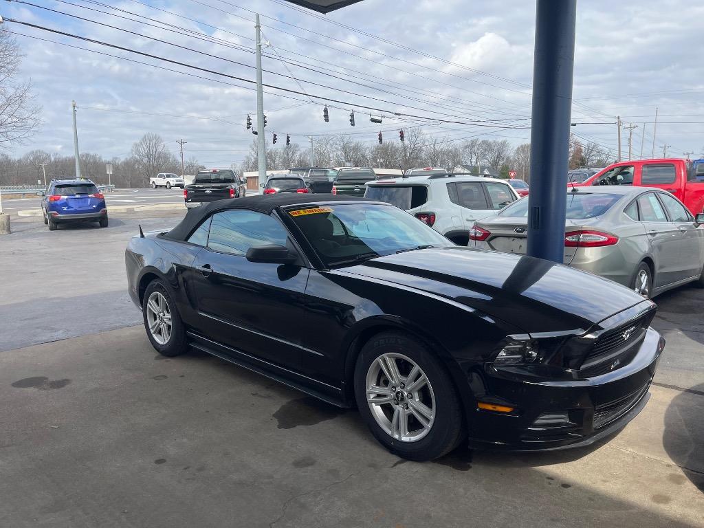 2014 Ford Mustang V6's photo