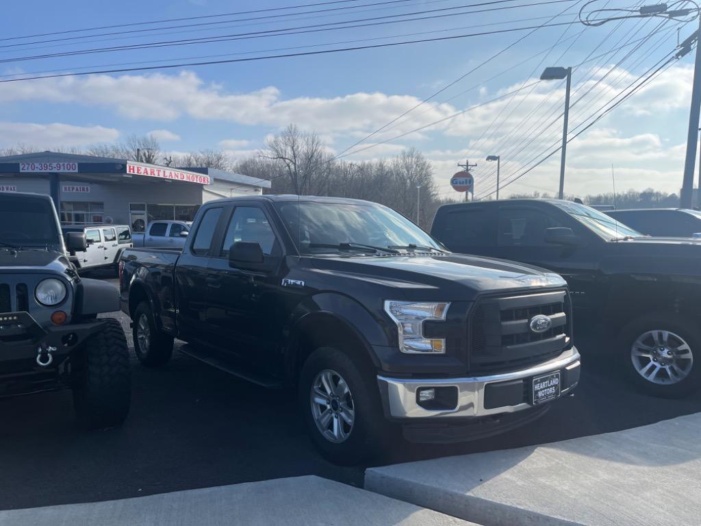 2015 Ford F-150 XLT's photo