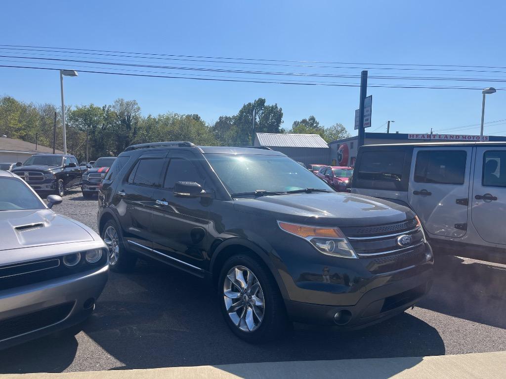 2015 Ford Explorer Limited's photo