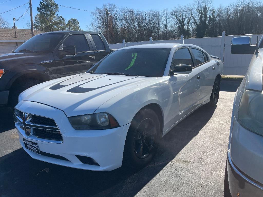 2014 Dodge Charger SE's photo