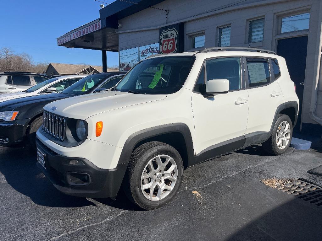 2017 Jeep Renegade Latitude's photo