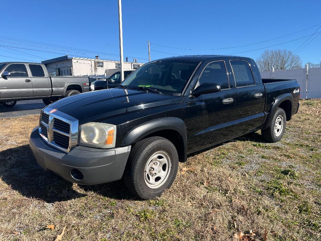 2005 Dodge Dakota ST's photo
